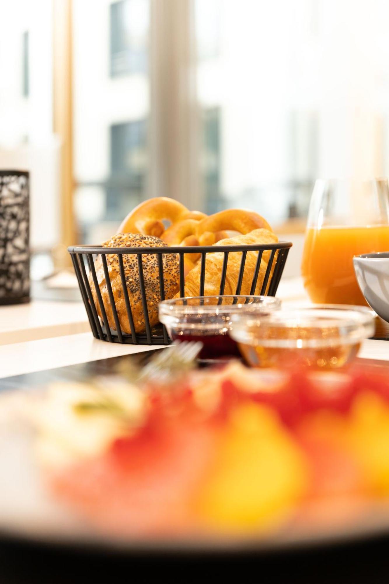 Dekra Congresshotel Wart Altensteig Ngoại thất bức ảnh
